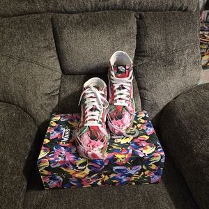 VANS  X KENZO floral Red Old Sxhool Hightops. Mens 8.5 Or Womens 10! Worn Twice-